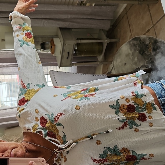 Coco + Jameison - Picture 2 of 10